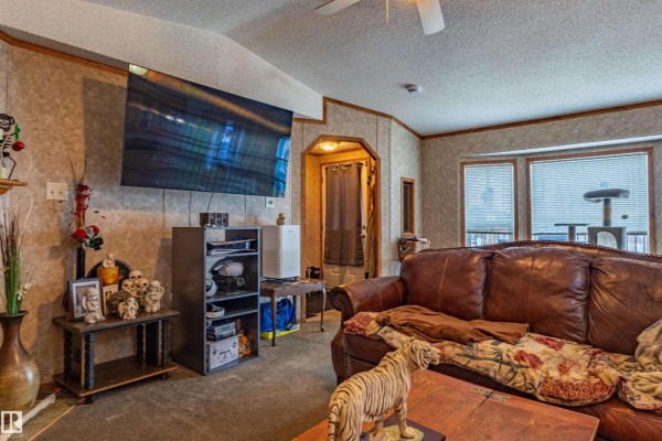 1529 Range Road 272 Rural Parkland County, Alberta N, Rural Parkland County, AB, photo 2