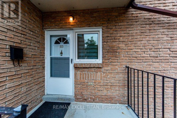 Kitchen - 153 - 50 Scarborough Golf Club Road, Toronto, ON M1M3T5 Photo 3
