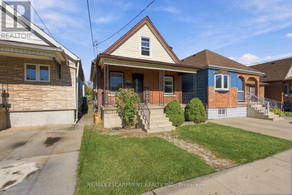 Laundry room - 153 Albany Avenue, Hamilton, ON L8H2H7 Photo 4