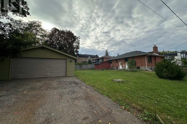 Kitchen - 153 Newton Drive, Toronto, ON M2M2N4 Photo 3