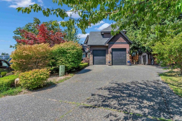 15305 29a Avenue, White Rock, BC V4P1G7 Photo 2