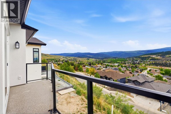 Kitchen - 1531 Fairwood Lane, Kelowna, BC V1P0A4 Photo 4