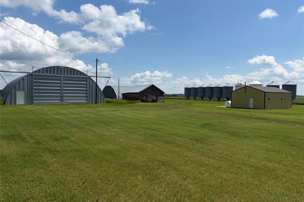 153135 66 North Road N, Virden, MB R0M2C0 Photo 4