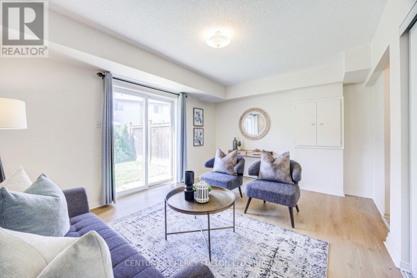 Bedroom 3 - 1532 Hummingbird Court, Pickering, ON L1V7H9 Photo 4