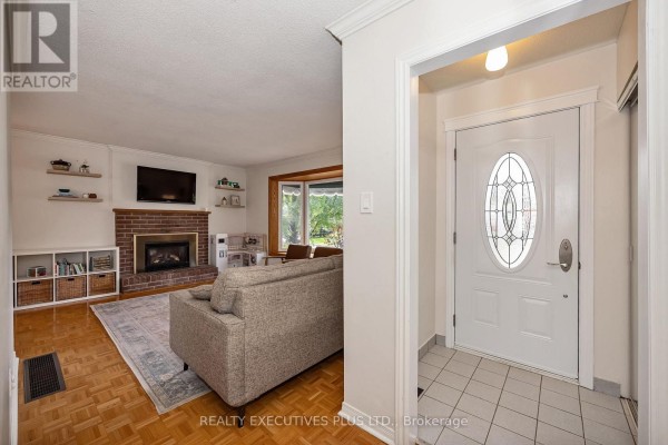 Eating area - 1533 Payette Drive, Ottawa, ON K1E1S8 Photo 4