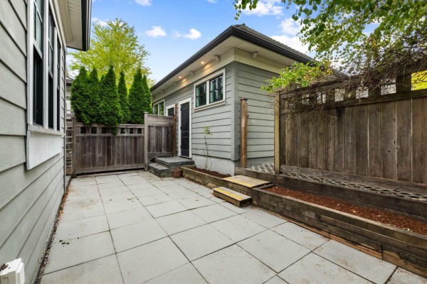 15337 34 Avenue, Surrey, BC V3Z2X2 Photo 5