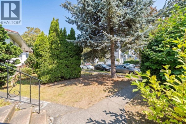 1534 W 71st Avenue, Vancouver, BC V6P3C1 Photo 3