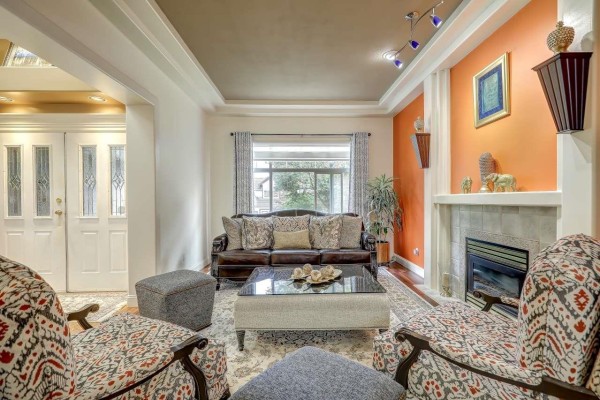 15341 80 Avenue, Surrey, BC V3S8Y4 Photo 3