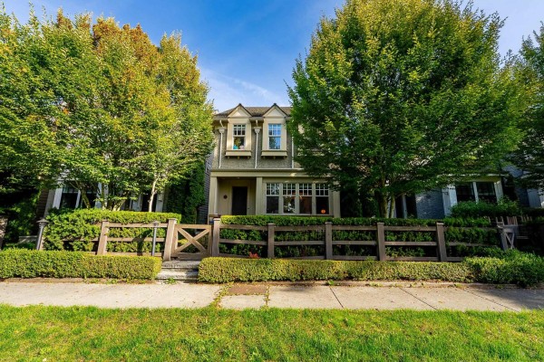 15347 34 Avenue, Surrey, BC V3Z2X2 Photo 2