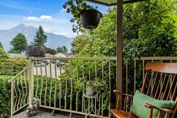 Foyer - 1535 Canterbury Drive, Agassiz, Agassiz, BC V0M1A3 Photo 4