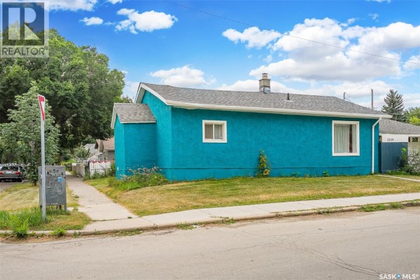 Kitchen - 1539 B Avenue N, Saskatoon, SK S7L1G9 Photo 2
