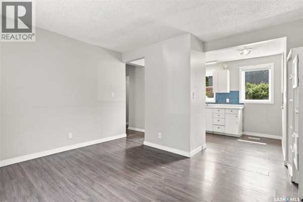 Bedroom - 1539 B Avenue N, Saskatoon, SK S7L1G9 Photo 5