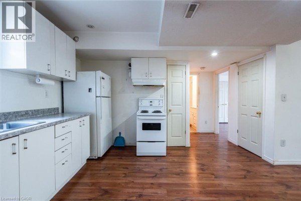 154-156 Freelton Road, Freelton, ON L8B0Z5 Photo 4