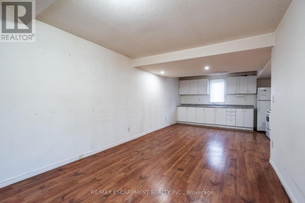 154-156 Freelton Road, Hamilton, ON, photo 2