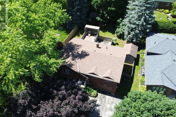 154 15th Ave Close, Hanover, ON, photo 2
