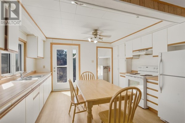 154 Hamilton Ave, Blind River, ON P0R1B0 Photo 4