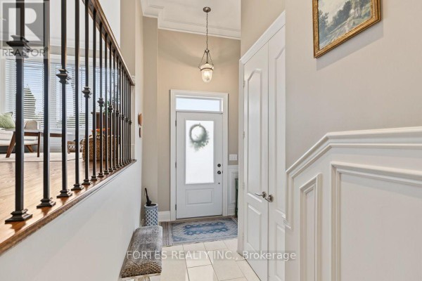 Kitchen - 154 Holborne Avenue, Toronto, ON M4C2R6 Photo 3