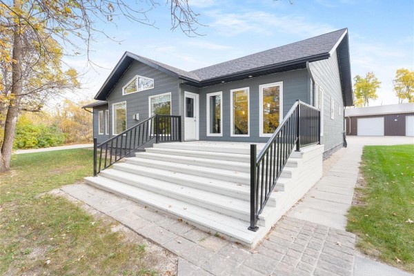 Primary Bedroom - 154 Lakeshore Road, Steep Rock, MB R0C2Y0 Photo 5