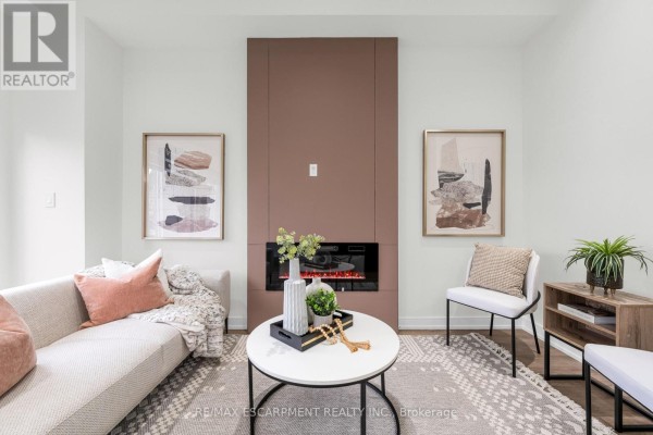 Mud room - 154 Mill Street, West Lincoln, ON L0R2A0 Photo 4