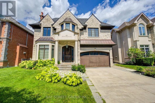 154 Munro Boulevard, Toronto, ON, photo 2