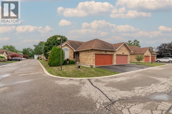 154 Semenyn Avenue Unit# 24, Chatham, ON, photo 3