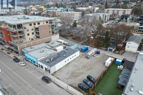 154/160/166 Ellis Street, Penticton, BC V2A4L5 Photo 2