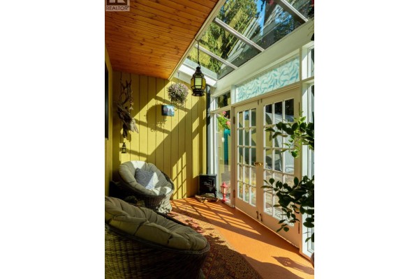 1540 Tunstall Boulevard, Bowen Island, BC V0N1G2 Photo 3