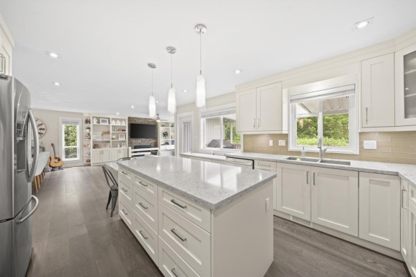 15412 Kilkee Place, Surrey, BC V3S6E8 Photo 4
