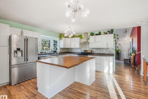 Family room - 15416 78 St Nw, Edmonton, AB T5Z2S8 Photo 4