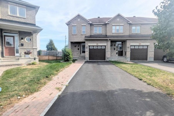 Townhouse for rent at 1543 Carronbridge Circle, Ottawa, ON - MLS® EqnAb7