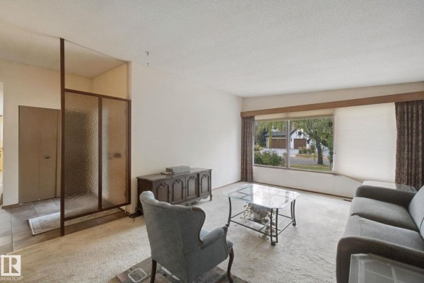 15432 78 Av Nw, Edmonton, AB T5R3E1 Photo 4