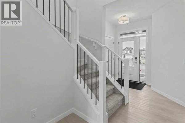 Kitchen - 1545 Chinook Gate Drive Sw, Airdrie, AB T4B5W2 Photo 2