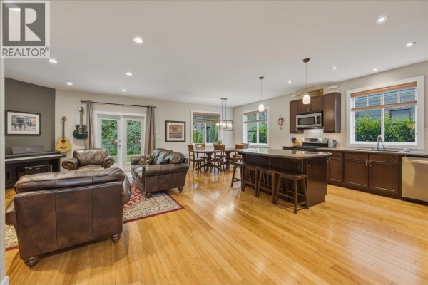 1545 Judd Road, Squamish, BC V0N1H0 Photo 3