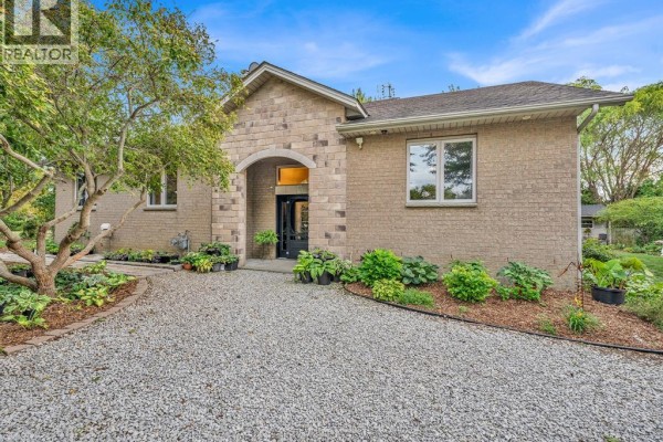 15461 County Rd 8, Essex