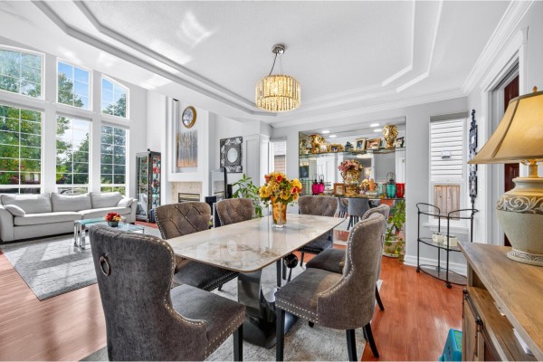 15467 109a Avenue, Surrey, BC V3R0X6 Photo 5