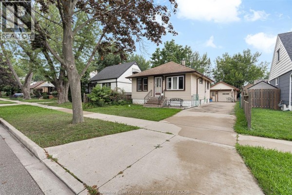 4pc Bathroom - 1547 Ellrose Avenue, Windsor, ON N8Y3X6 Photo 2