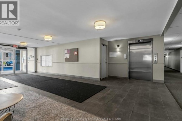 4pc Ensuite bath - 1547 Grand Marais Road West Unit# 211, Windsor, ON N9E4W3 Photo 3