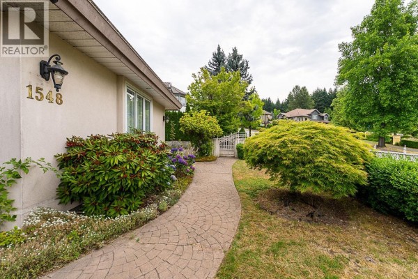 1548 Parkway Boulevard, Coquitlam, BC V3E2Y5 Photo 2