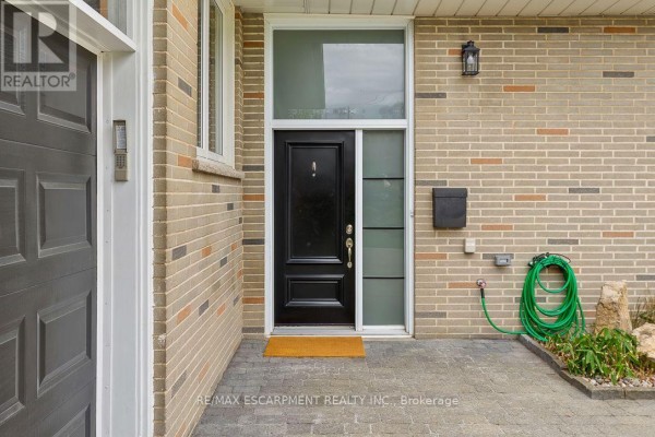 Kitchen - 1548 Wembury Road, Mississauga, ON L5J2L9 Photo 5