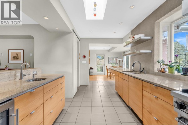 1549 W 33rd Avenue, Vancouver, BC, photo 2