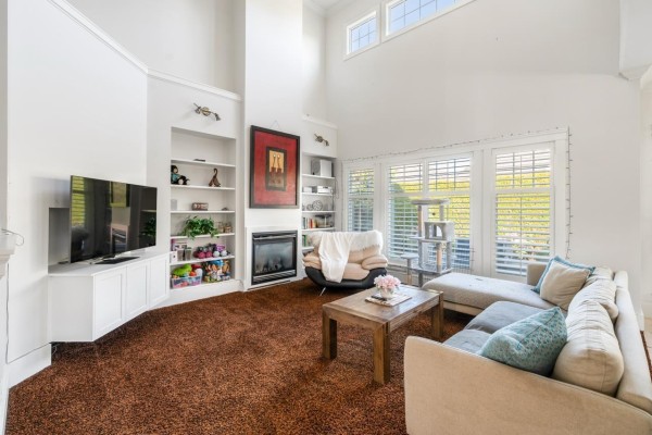 15497 37a Avenue, Surrey, BC V3Z0H6 Photo 4