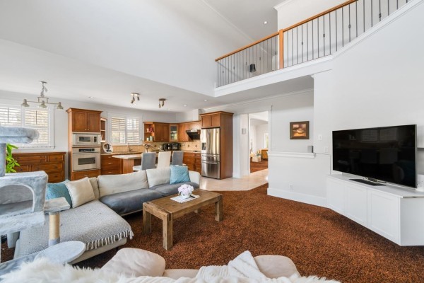 15497 37a Avenue, Surrey, BC V3Z0H6 Photo 5