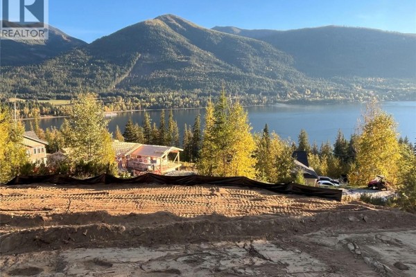 155 Lakeview Drive, Nelson, BC V1L6W6 Photo 4