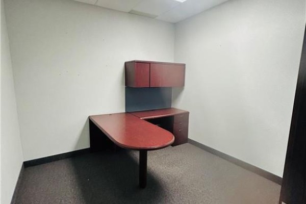 155 Main Street E Unit# 206, Grimsby, ON L3M1P2 Photo 4