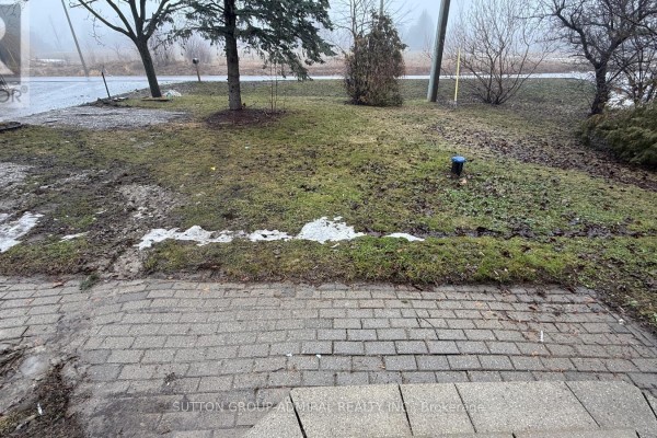 1551 19th Avenue, Richmond Hill, ON L4S0N9 Photo 5