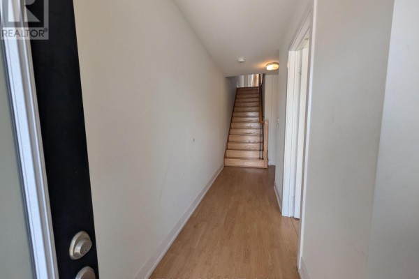 Kitchen - 1553 Midland Avenue, Toronto, ON M1P0G3 Photo 3