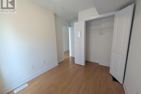 Primary Bedroom - 1553 Midland Avenue, Toronto, ON M1P0G3 Photo 5