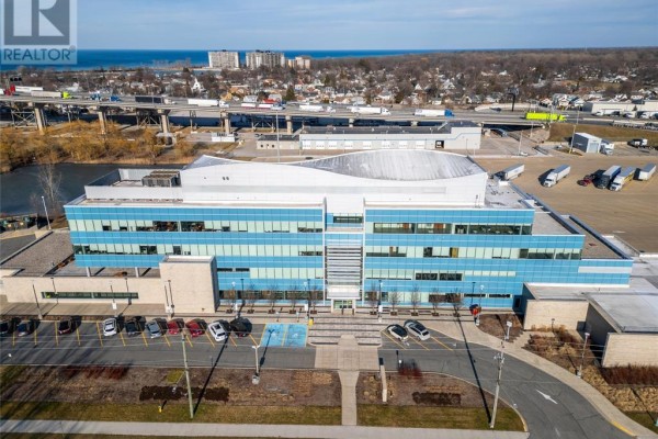 1555 Venetian Boulevard Unit# 309, Point Edward, ON, photo 3