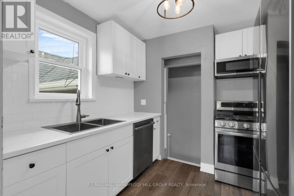 1556 Flos Rd 4 W, Springwater, ON, photo 3
