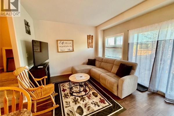 1556 Loran Drive, Dawson Creek, BC, photo 2
